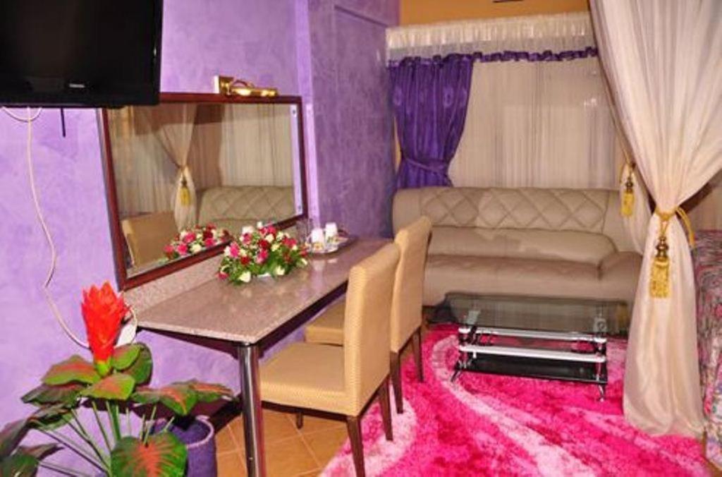 Bienvenue Delta Hotel Найроби Екстериор снимка
